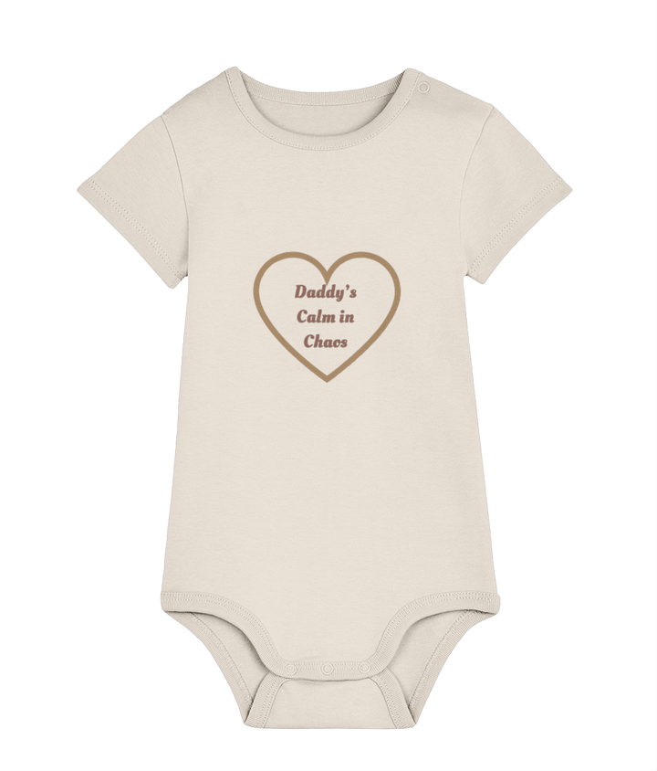Daddy’s Calm in Chaos baby bodysuit – TamieTots UK

Gift for new dads – organic cotton babywear with slogan

Premium 210gsm organic baby bodysuit with message for dad