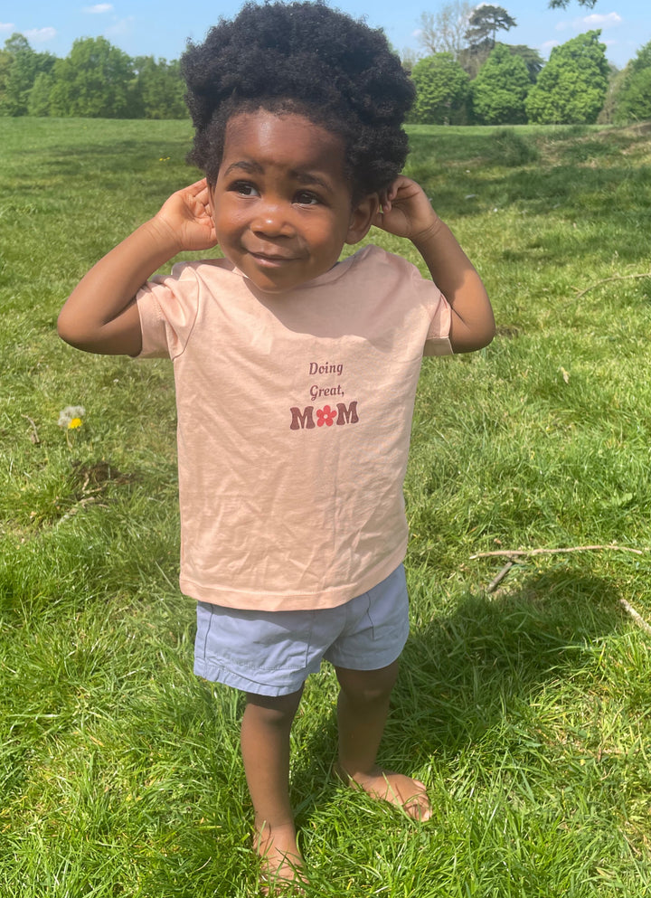 Doing Great Mom organic baby bodysuit – TamieTots UK

Heartfelt babywear in breathable organic cotton

Lightweight slogan bodysuit gift for new mums – made in the UK