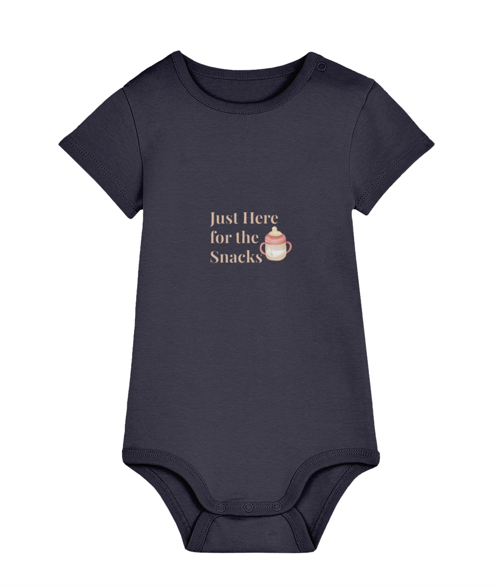 Just Here for the Snacks organic baby bodysuit by TamieTots

Funny slogan babywear in natural cotton – UK made

Unisex organic bodysuit with bold snack-loving message