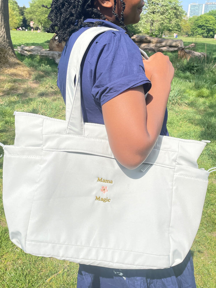 Mama Magic oversized embroidered tote bag – TamieTots UK

Cotton carryall for mums with compartments and soft straps

Stylish, functional mum tote with subtle embroidery detail