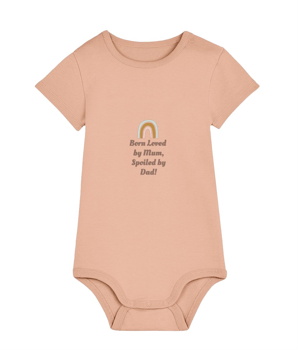 Born Loved by Mum, Spoiled by Dad organic baby bodysuit by TamieTots – UK made

Slogan babywear gift in 210gsm organic cotton – soft and sentimental

Emotional message baby bodysuit – perfect new baby gift