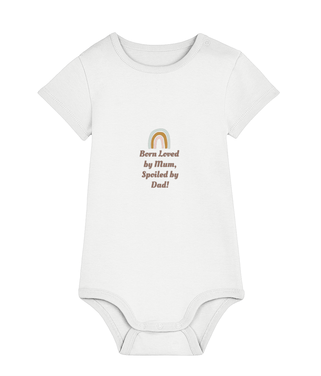 Born Loved by Mum, Spoiled by Dad organic baby bodysuit by TamieTots – UK made

Slogan babywear gift in 210gsm organic cotton – soft and sentimental

Emotional message baby bodysuit – perfect new baby gift